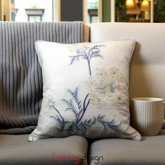 Tựa lưng thêu hoa trinh nữ